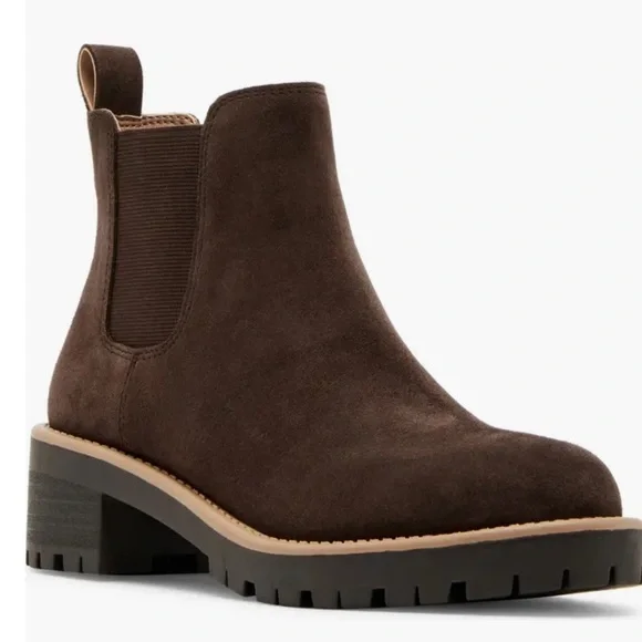 Blondo Mayes Waterproof Chelsea Boot - Picture 1 of 8